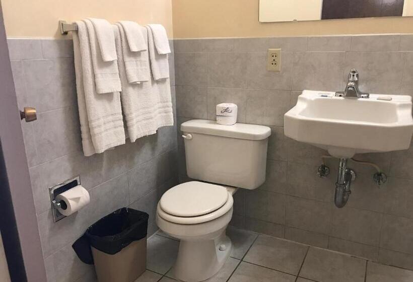 标准间, Edgewood Motel