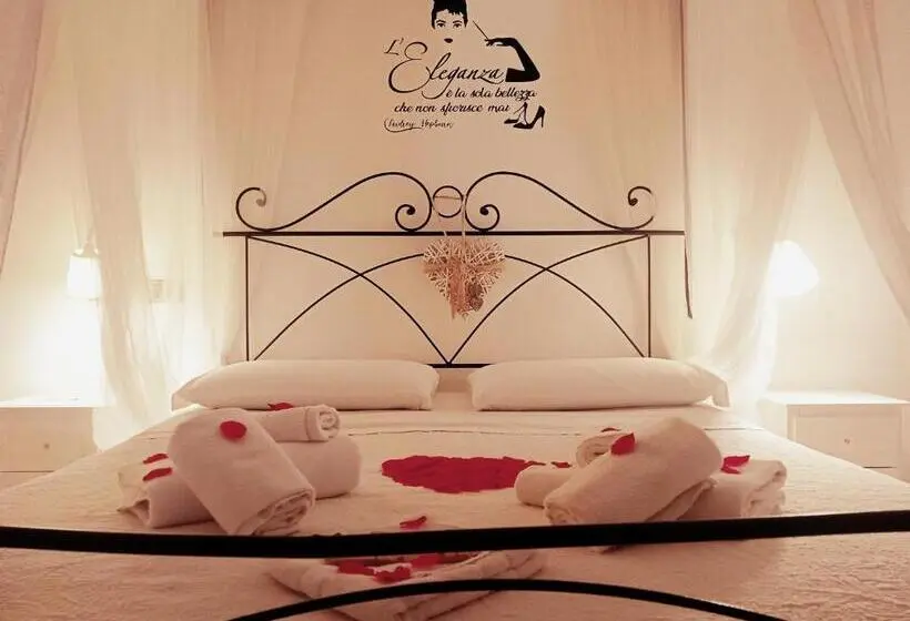 اتاق استاندارد با وان آب گرم, Elegance B&b