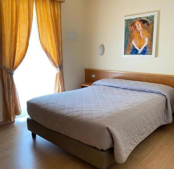 اتاق استاندارد یک نفره, Al Brenta