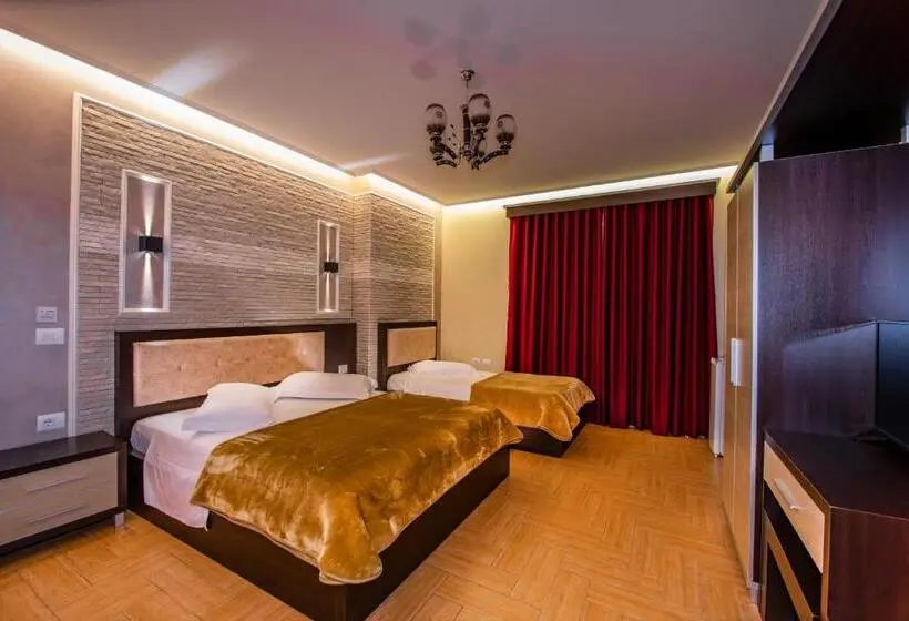 اتاق لوکس سه تخته, Fieri International