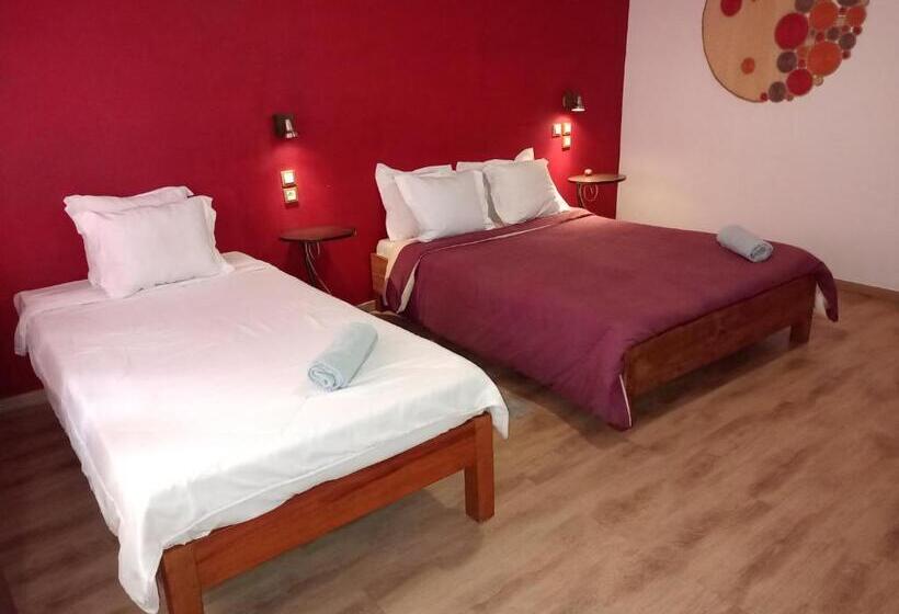 اتاق خانوادگی, La Résidence D Ankerana