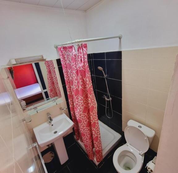 اتاق خانوادگی, La Résidence D Ankerana