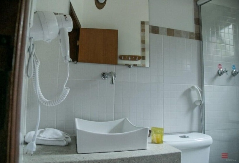 בקתת חדר, Vila Chico