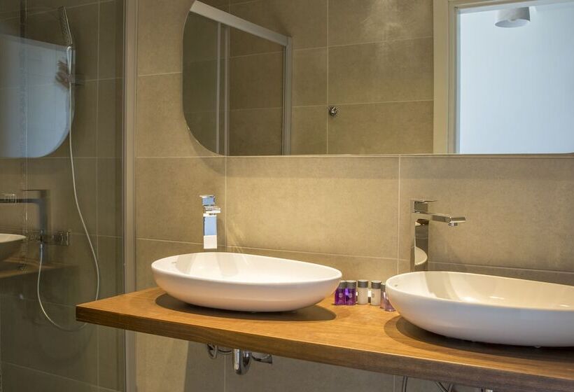 2 Bedroom Apartment Side Sea View, Yaz Yalıkavak