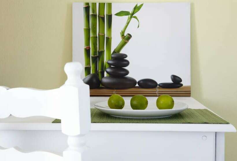 Studio Standard Vue Jardin, Ambeli Apartments