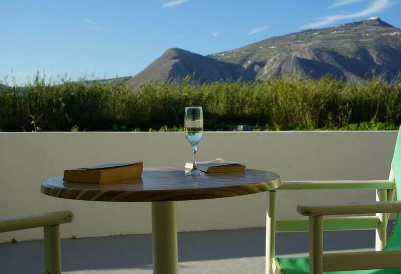 Estudi Estàndard Vista Jardí, Ambeli Apartments