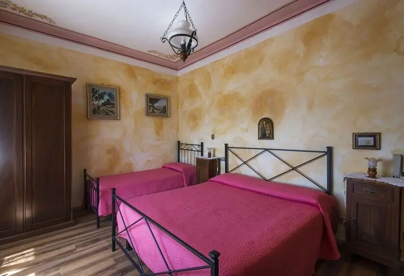 スタンダードトリプルルーム, B&b Locanda Sant'antimo