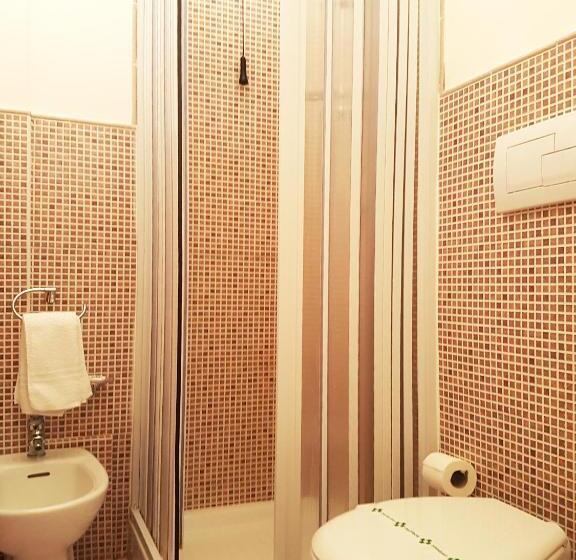 标准间, L Isola Del Sale