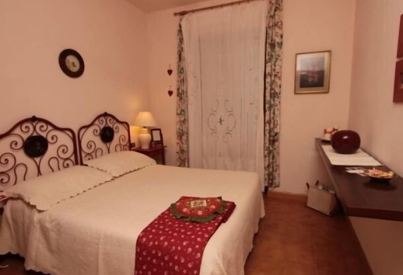 غرفة قياسية, La Maison Galu