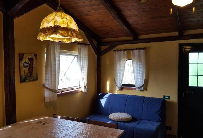 بنجلو عائلى, La Maison Galu