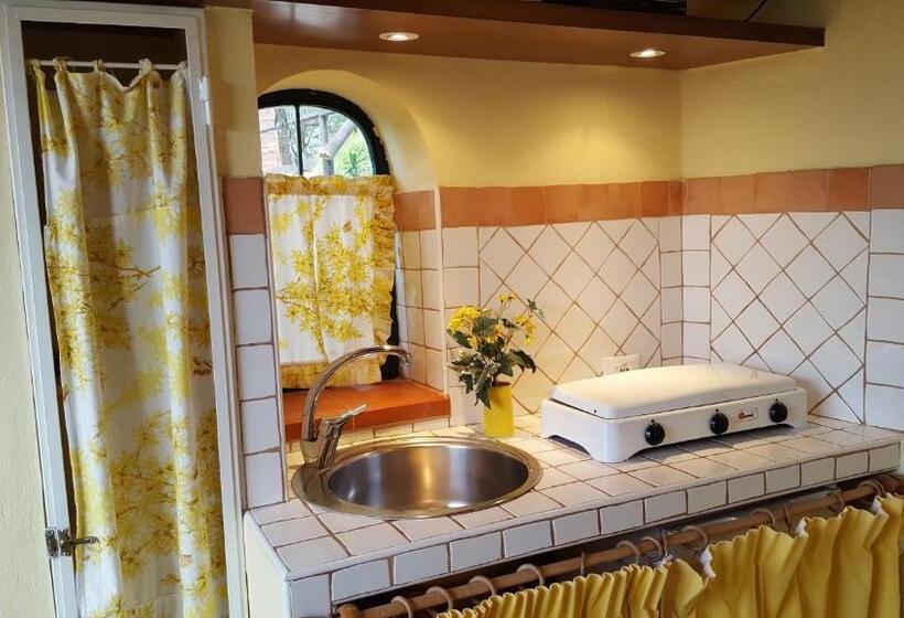 بنجلو عائلى, La Maison Galu