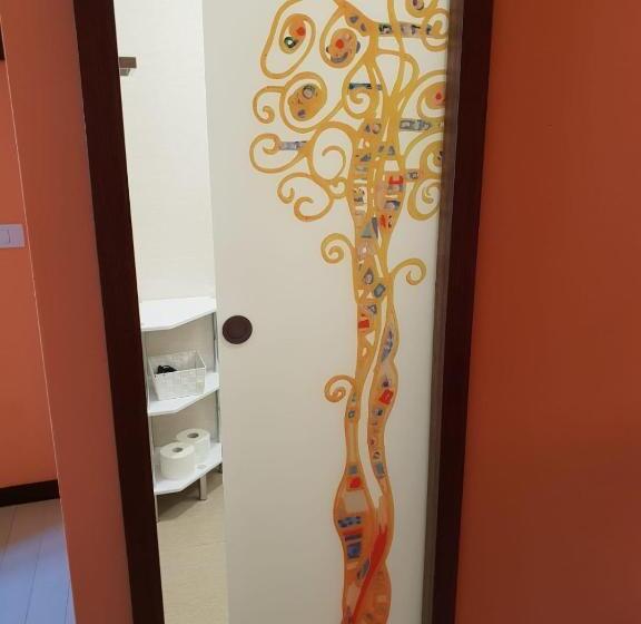 اتاق استاندارد, Max Piran