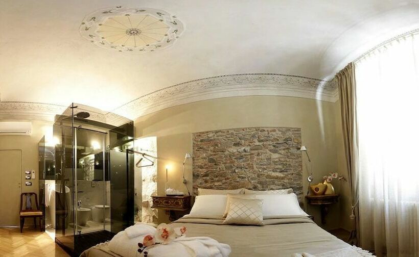 اتاق لوکس, Residenza D Epoca Santa Caterina