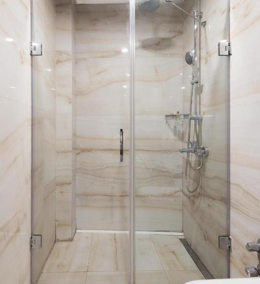 استودیوی لوکس, Delight Deluxe Aparts