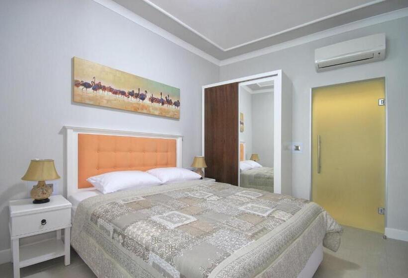 استودیوی لوکس, Delight Deluxe Aparts