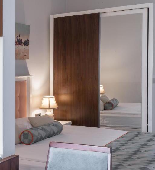 استودیوی لوکس, Delight Deluxe Aparts