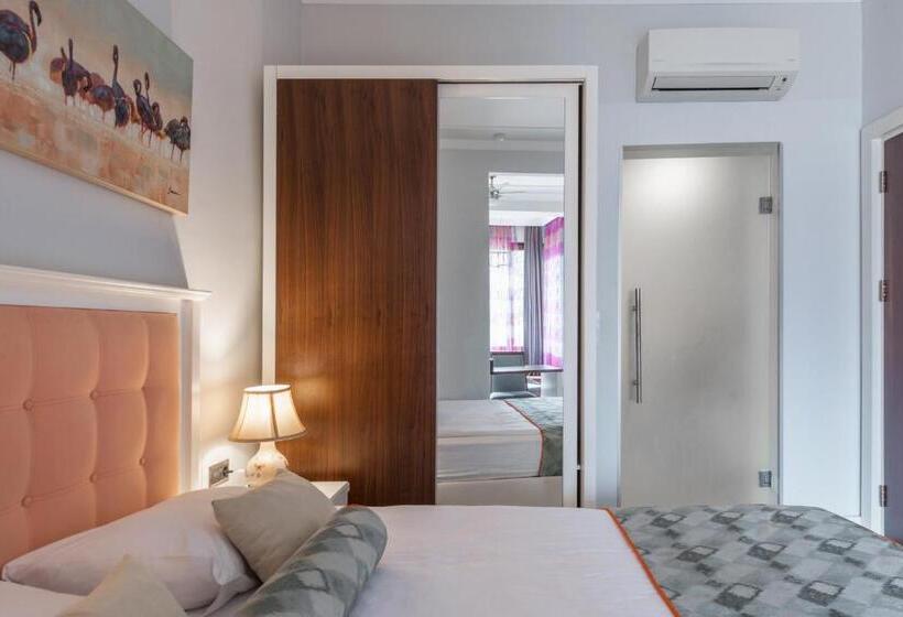 Economy Studio, Delight Deluxe Aparts