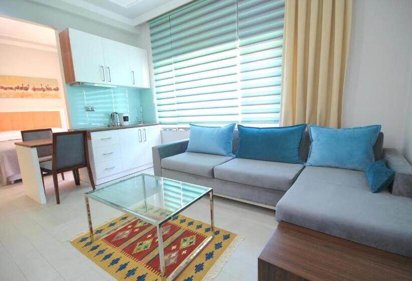 استودیوی استاندارد, Delight Deluxe Aparts