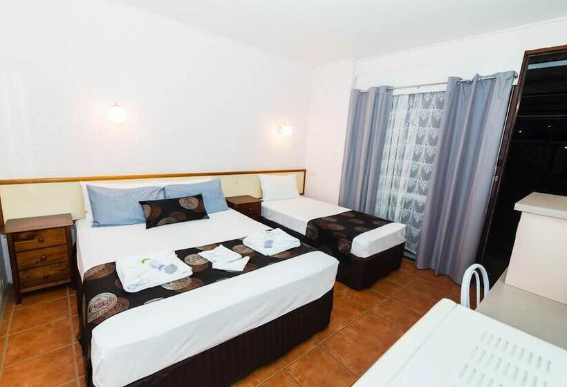 اتاق استاندارد سه نفره, Gladstone Motel