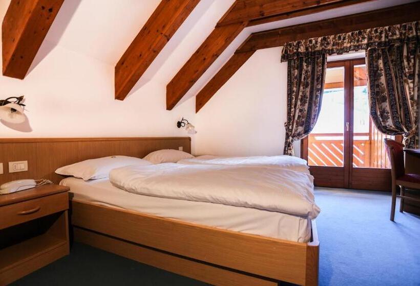 חדר סטנדרט עם מרפסת, Fortini