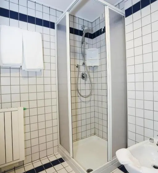 Standard Kolmen Hengen Huone, Fortini