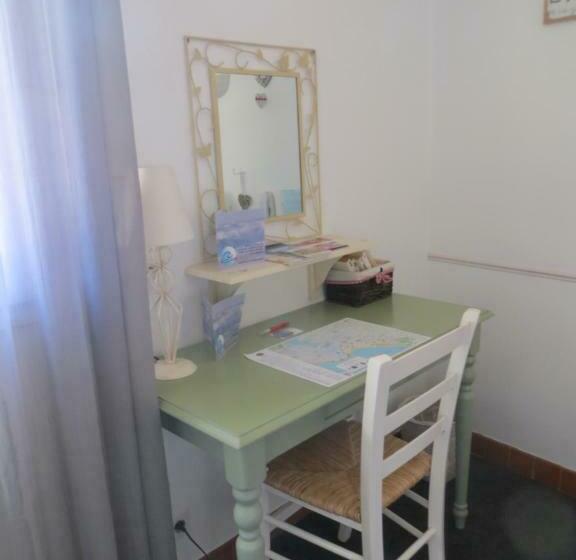 غرفة عائلية, Hôtel Les Embruns Sables D'olonne