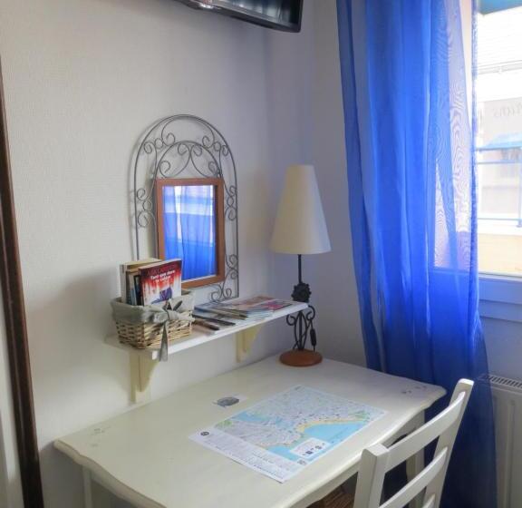 غرفة عائلية, Hôtel Les Embruns Sables D'olonne