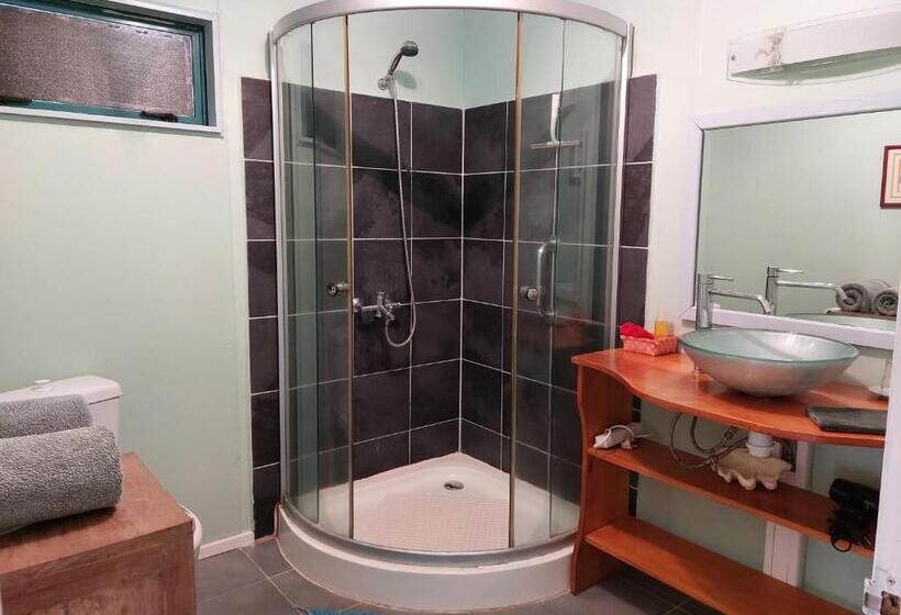 اتاق استاندارد, Teavapiti Lodge