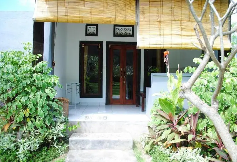 ガーデンビュースーペリアールーム, Tiara Homestay Pemuteran Bali