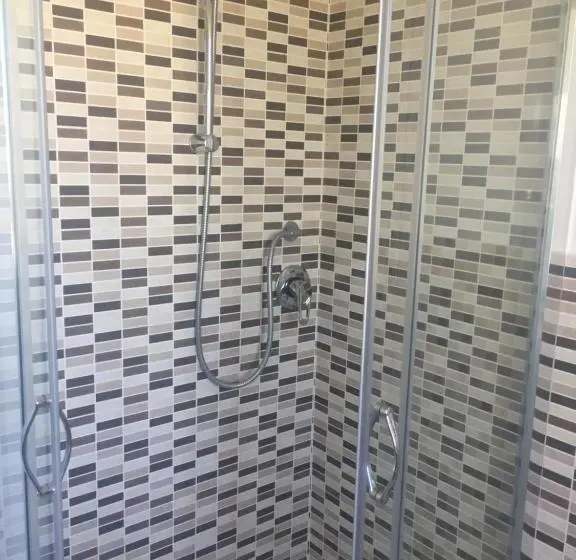 Standard Kolmen Hengen Huone, Bed&breakfast Riccio&lella