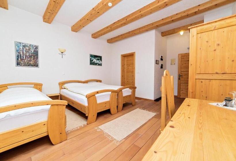 اتاق استاندارد سه نفره, B&b Zlatna Nit