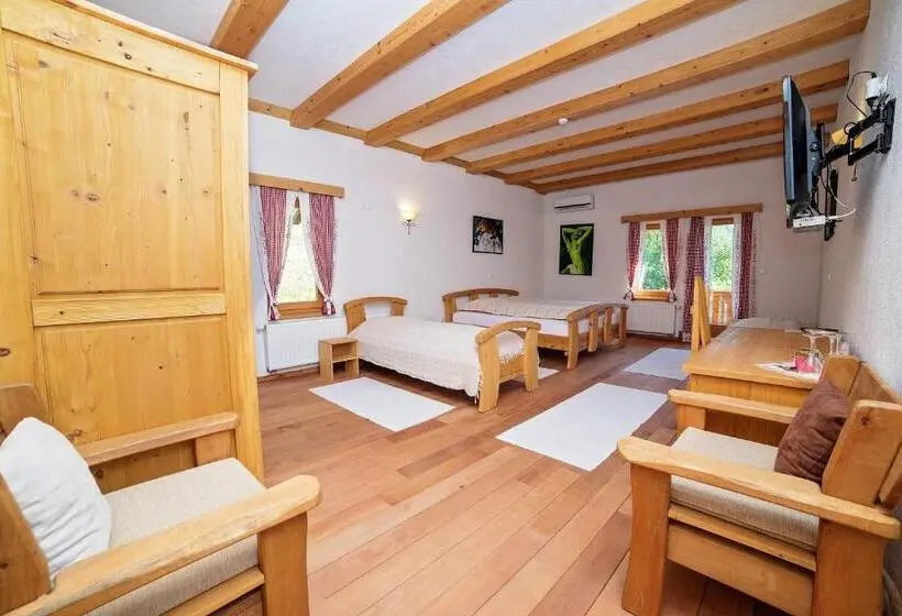 اتاق استاندارد چهار تخته, B&b Zlatna Nit