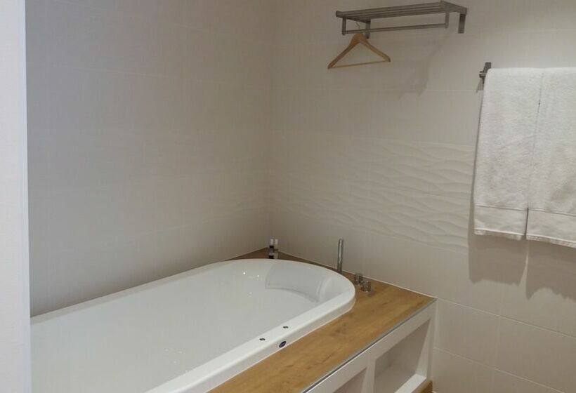 디럭스 룸, Maison De La Garenne & Spa