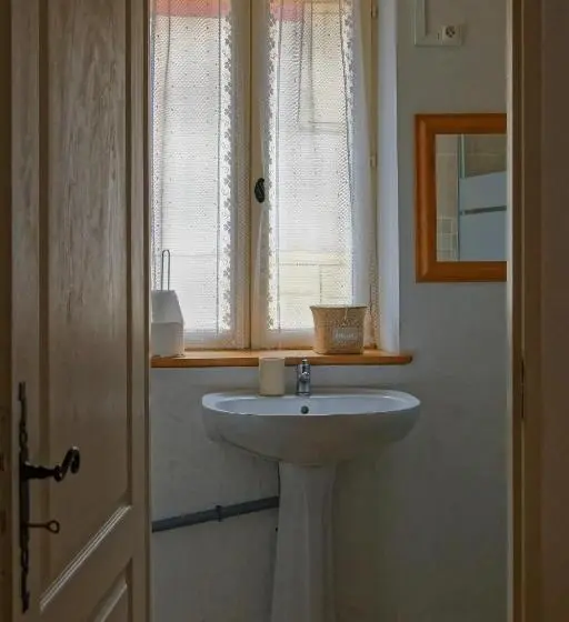 ベーシックルーム, Maison Rives Village Du Livre De Montolieu