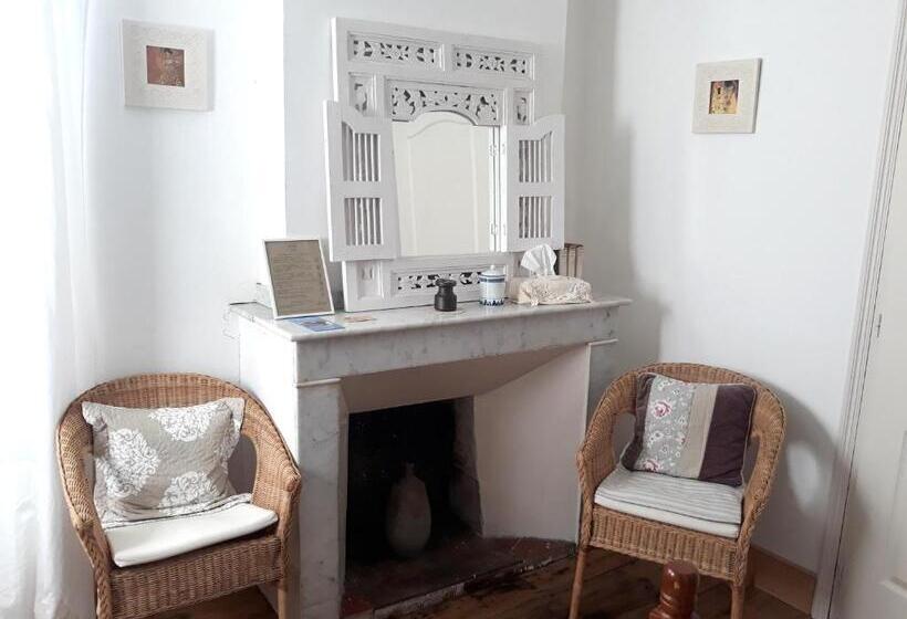 标准间, Maison Rives   Village Du Livre De Montolieu