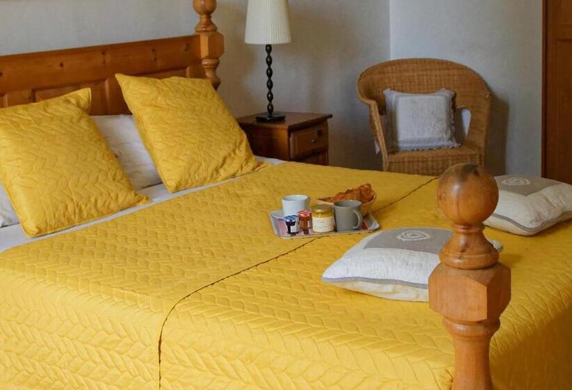 标准三人间, Maison Rives   Village Du Livre De Montolieu