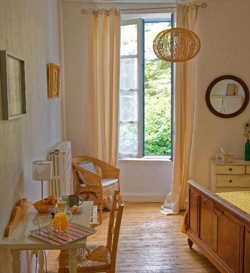 标准间, Maison Rives   Village Du Livre De Montolieu