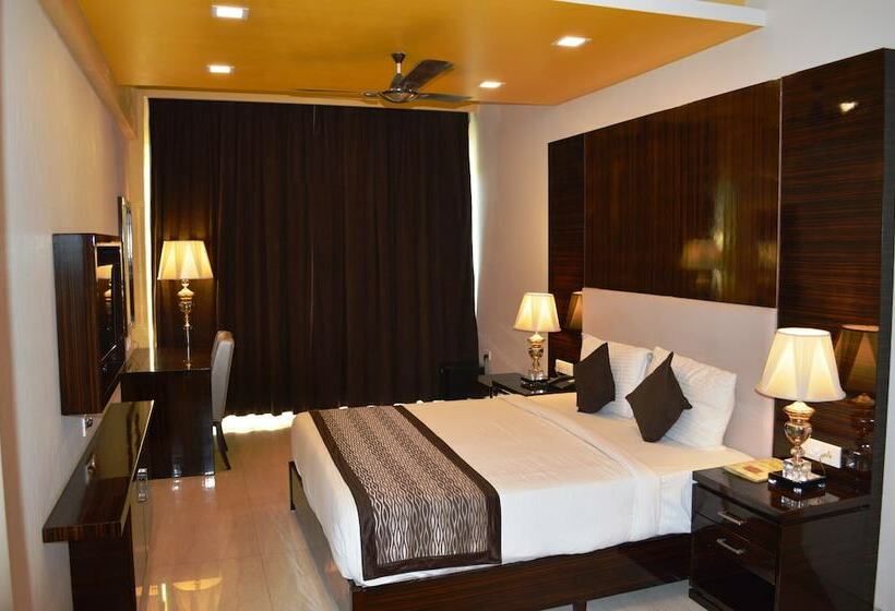 行政套房, Calangute Central