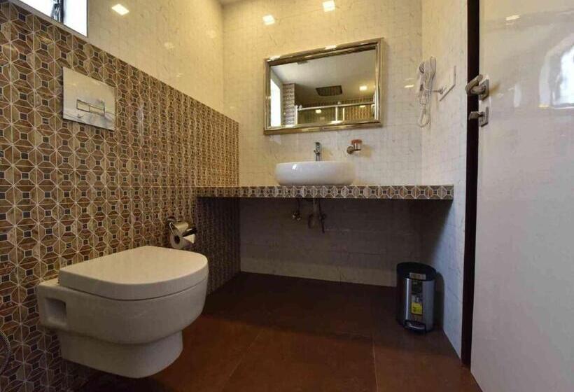 行政套房, Calangute Central