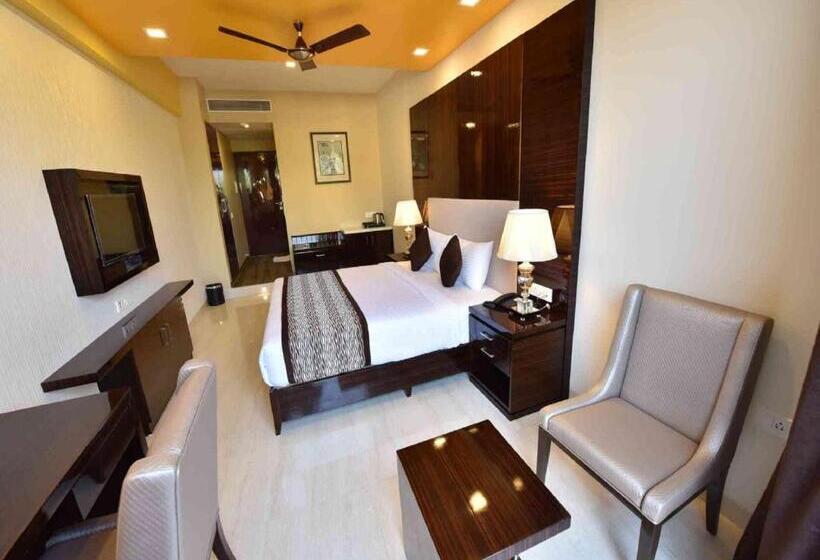 行政套房, Calangute Central