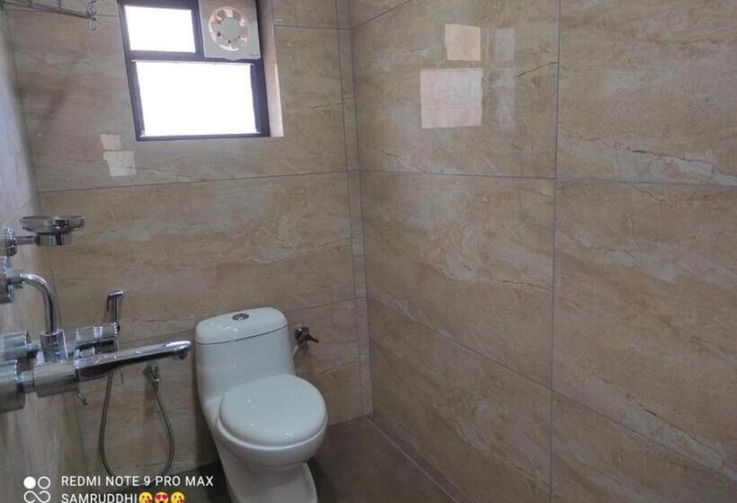 豪华房间, Calangute Central