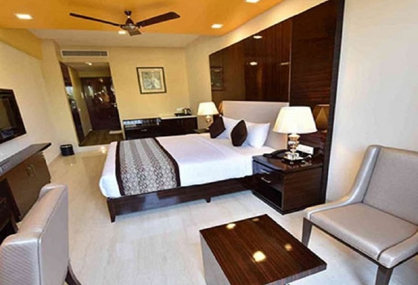 行政套房, Calangute Central