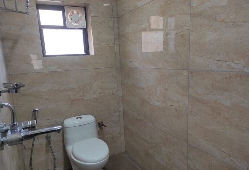 豪华房间, Calangute Central