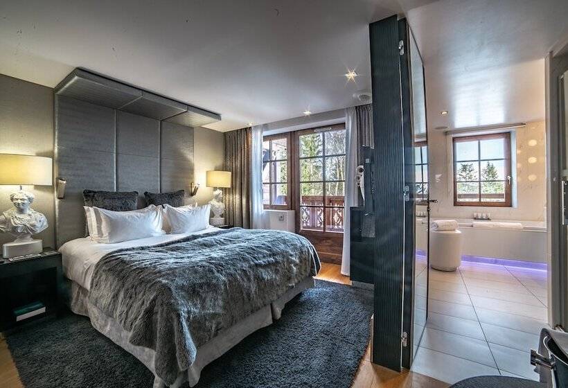 Номер Стандарт, Hôtel Le Strato