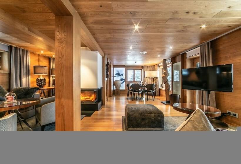 Президентский Люкс, Hôtel Le Strato