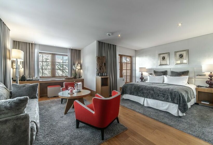 Президентский Люкс, Hôtel Le Strato