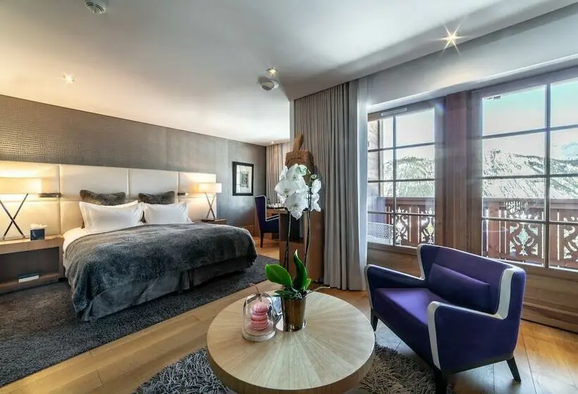 سوییت جونیور, Hôtel Le Strato