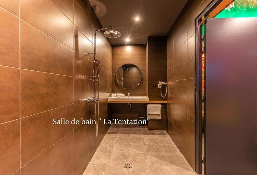 バスタブ付きデラックスルーム, Love Hôtel Adults Only