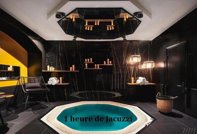 اتاق لوکس با وان آب گرم, Love Hôtel   Adults Only