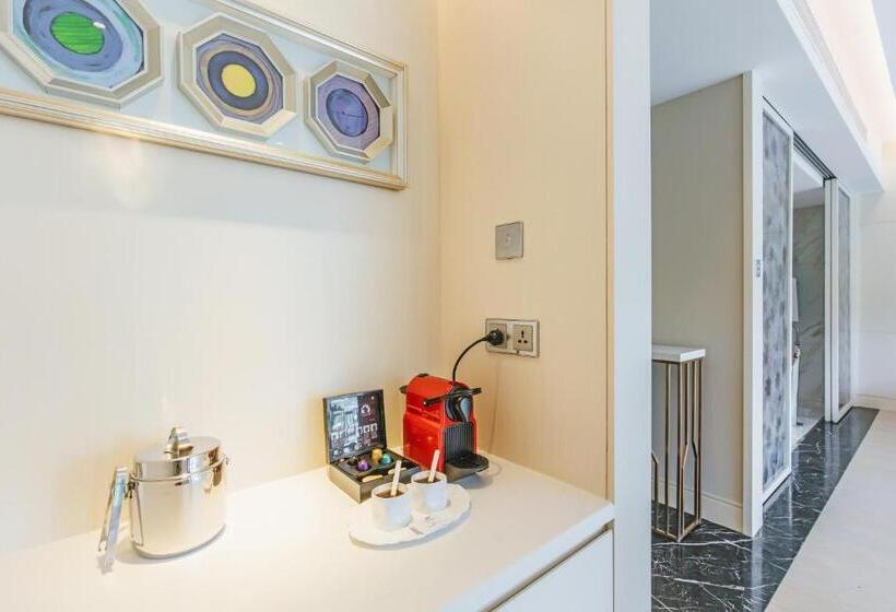 غرفة ديلوكس مطلة على البحيرة, Palace Resort Yalong Bay Sanya